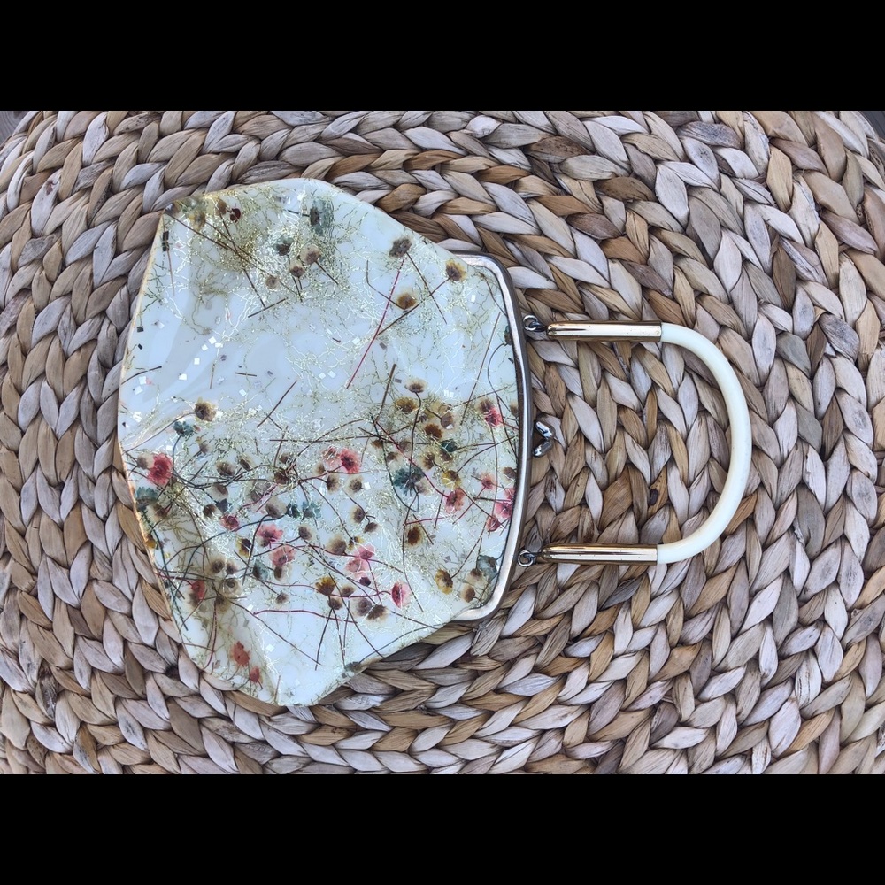 Vintage Floral Clutch Purse (sale! 🦄)